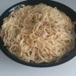 Pizza de champiñones y aceitunas